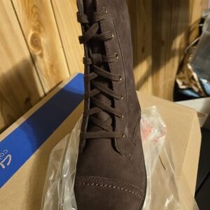 Clarks Women's Lace Up Boots - Dark Brown